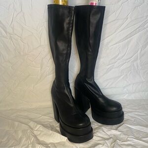 Steve Madden Cypress Black Boots